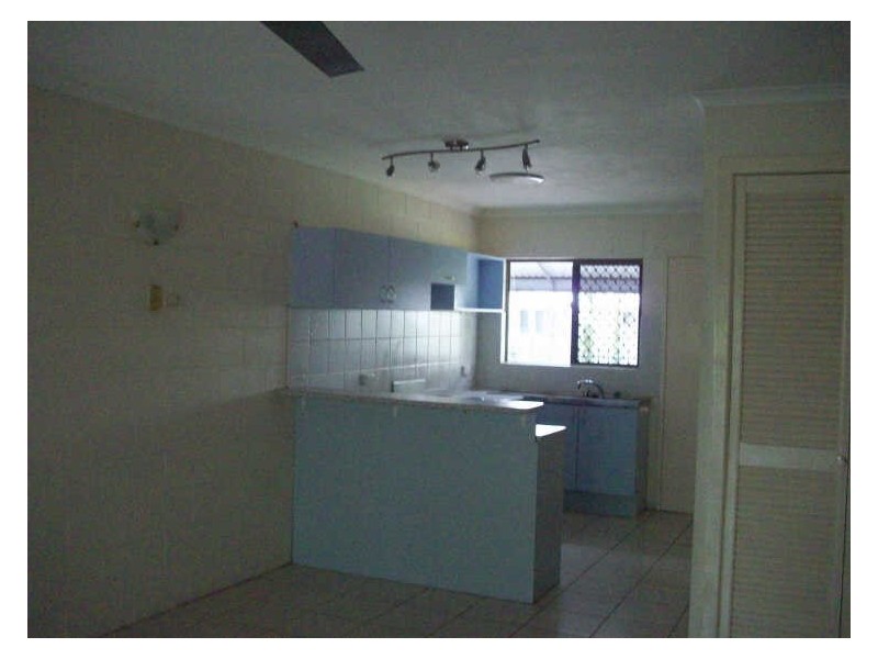 Westcourt QLD 4870