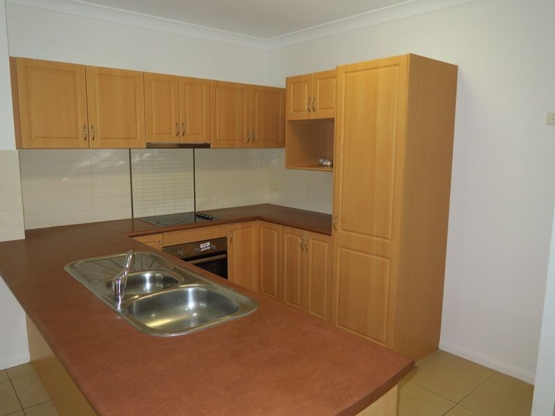 24 Chesterfield Close, Brinsmead QLD 4870