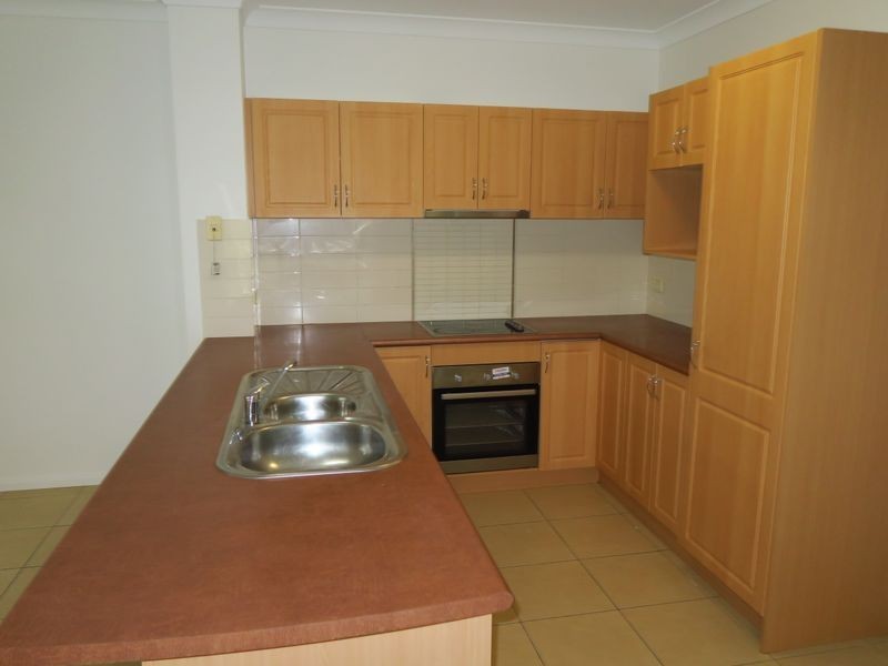 24 Chesterfield Close, Brinsmead QLD 4870