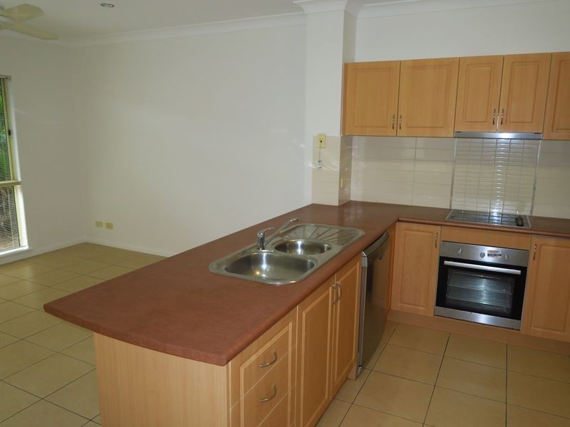 24 Chesterfield Close, Brinsmead QLD 4870