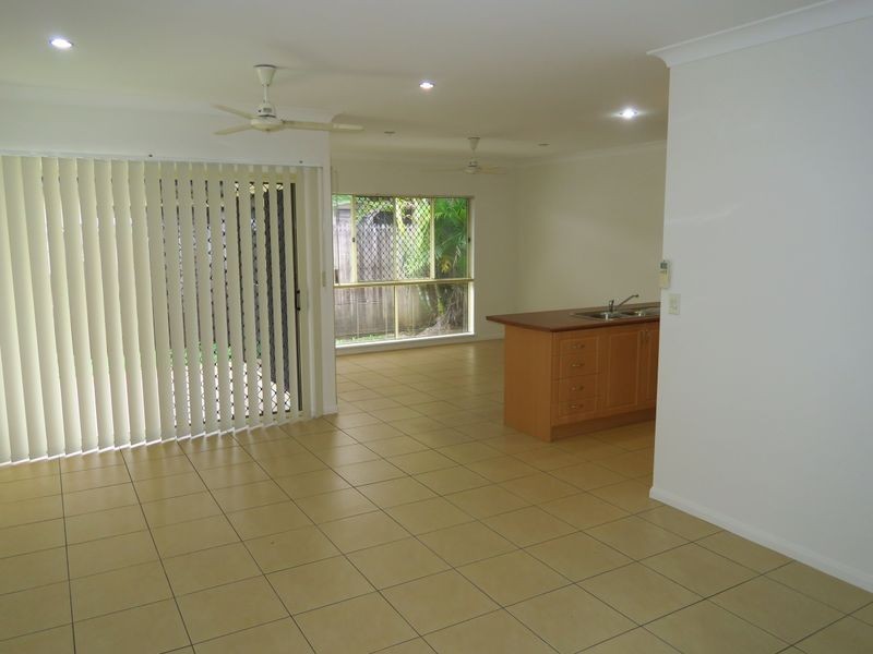 24 Chesterfield Close, Brinsmead QLD 4870