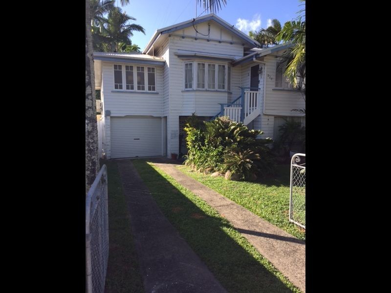 320 Pease Street, Edge Hill QLD 4870