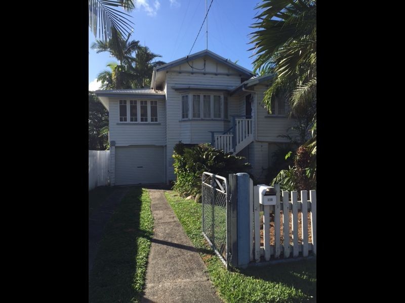 320 Pease Street, Edge Hill QLD 4870