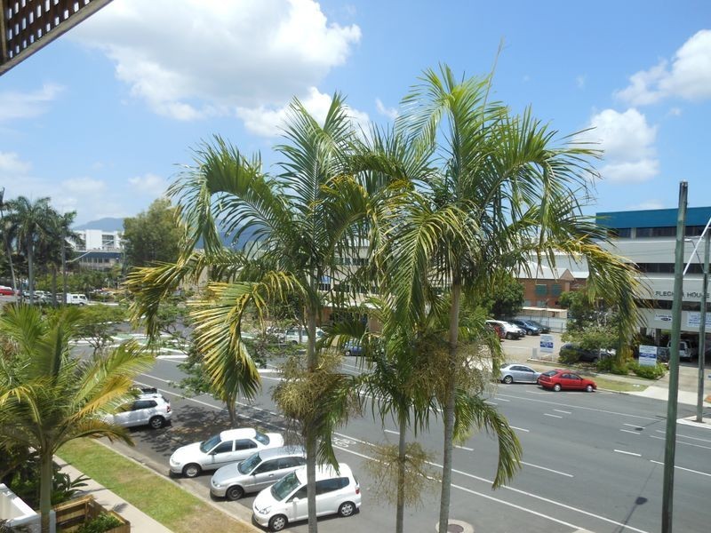 20/14 Upward Street, Cairns QLD 4870