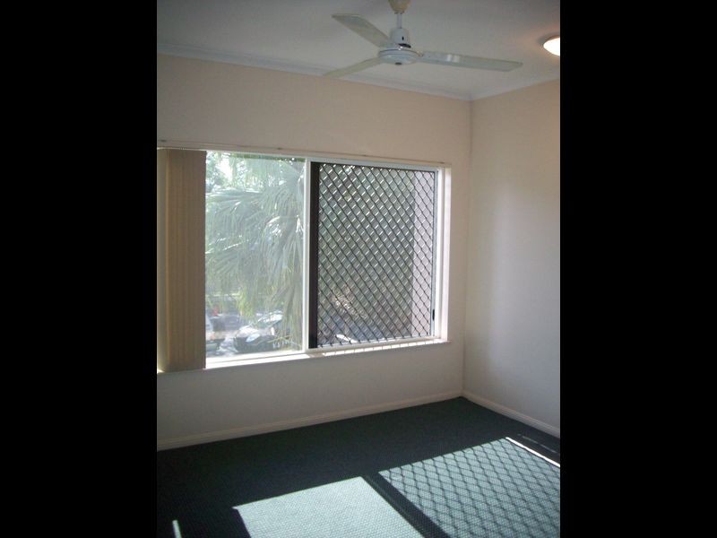 Manoora QLD 4870