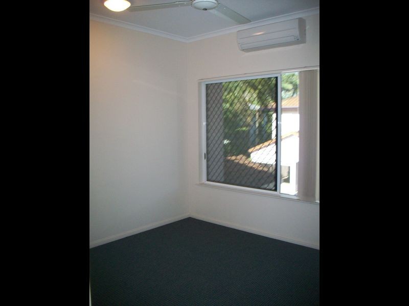 Manoora QLD 4870