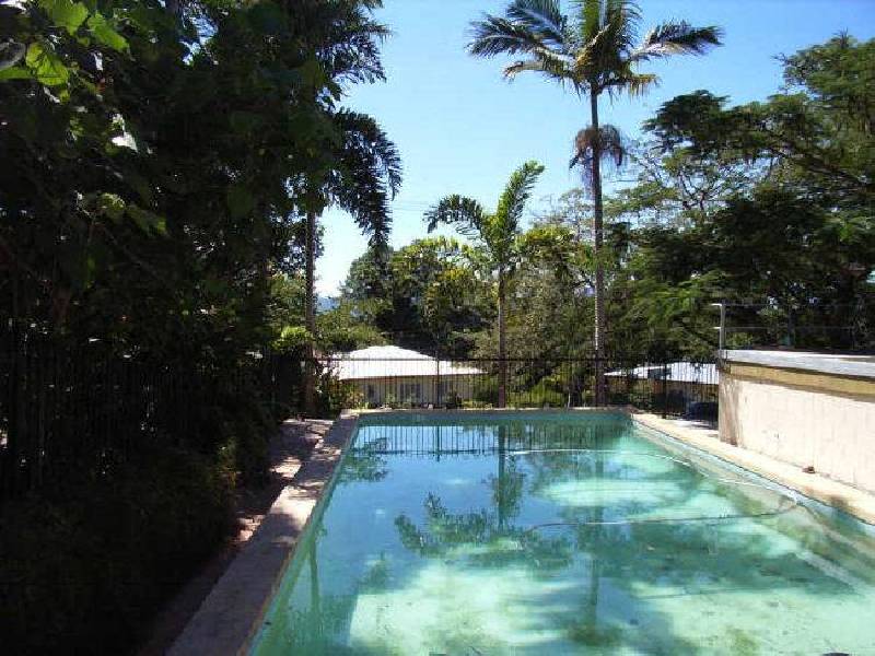 15 McHugh Crescent, Aeroglen QLD 4870