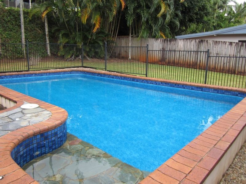 13 Adam Street, Brinsmead QLD 4870