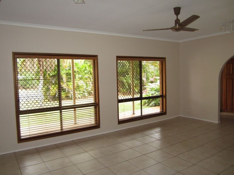13 Adam Street, Brinsmead QLD 4870
