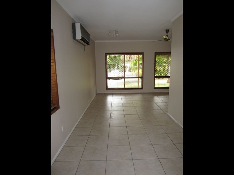 13 Adam Street, Brinsmead QLD 4870