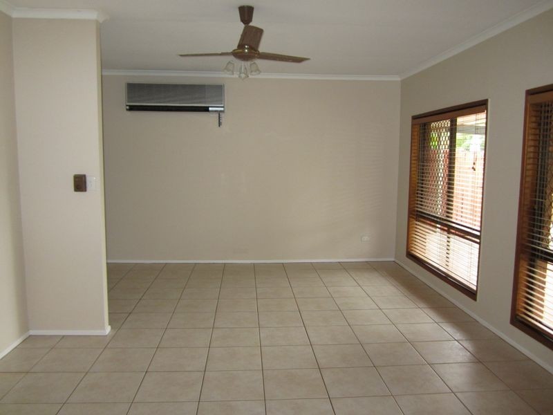 13 Adam Street, Brinsmead QLD 4870