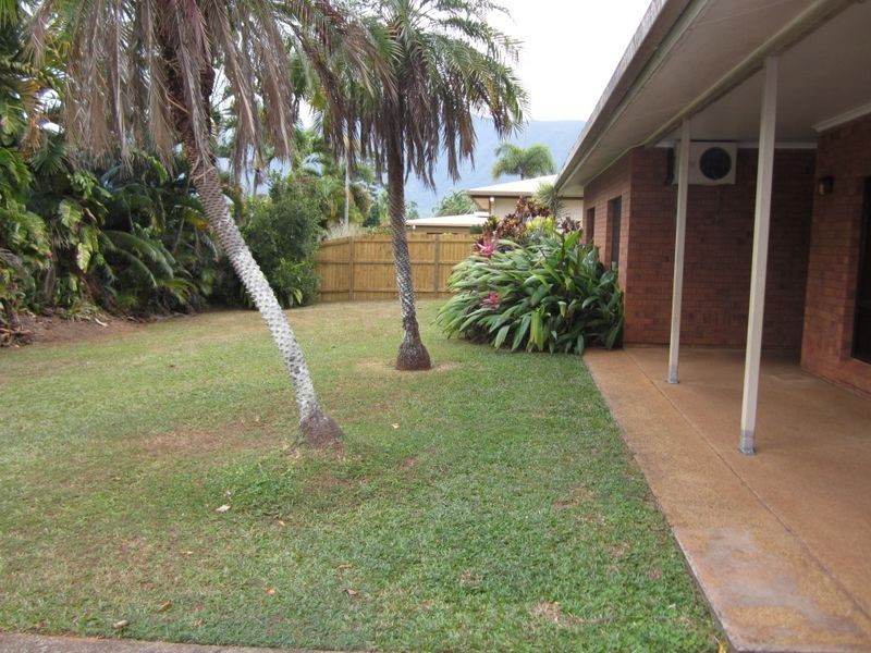 13 Adam Street, Brinsmead QLD 4870