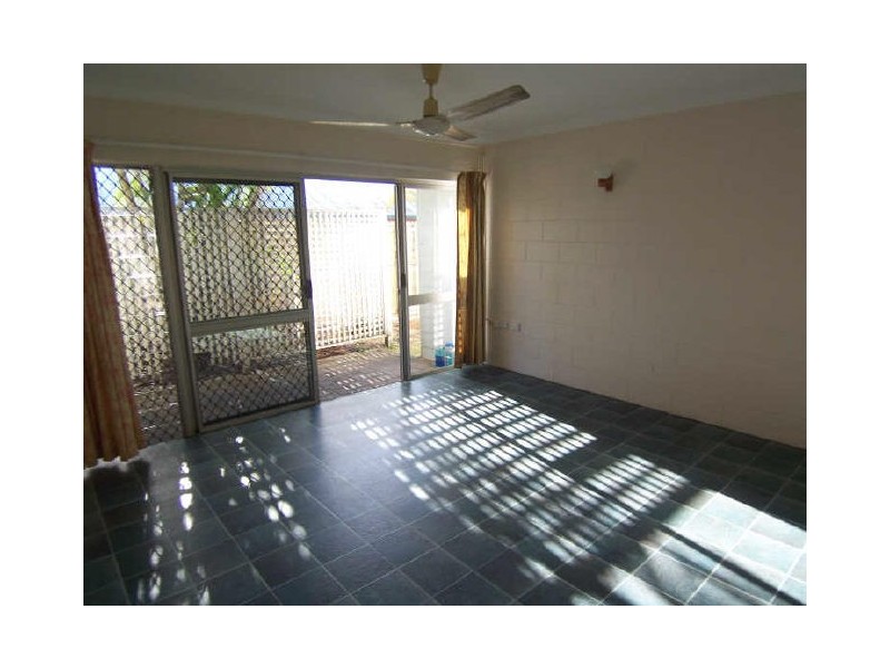 Manoora QLD 4870