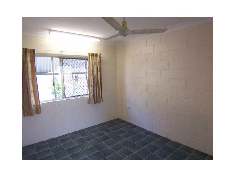 Manoora QLD 4870