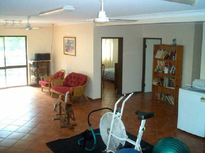 7 McFarlane Drive, Kanimbla QLD 4870