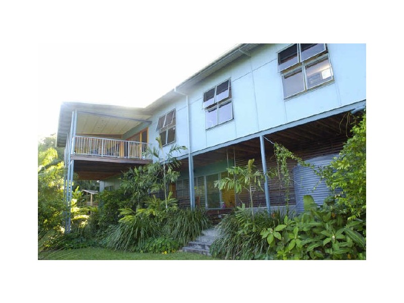 3 Knott Court, Whitfield QLD 4870