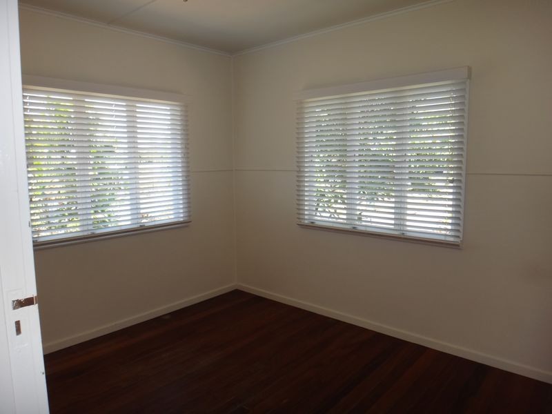 1 Bradford Street, Whitfield QLD 4870