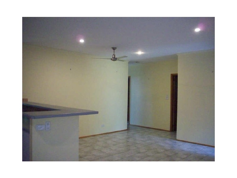 11 Grimes Close, Kanimbla QLD 4870