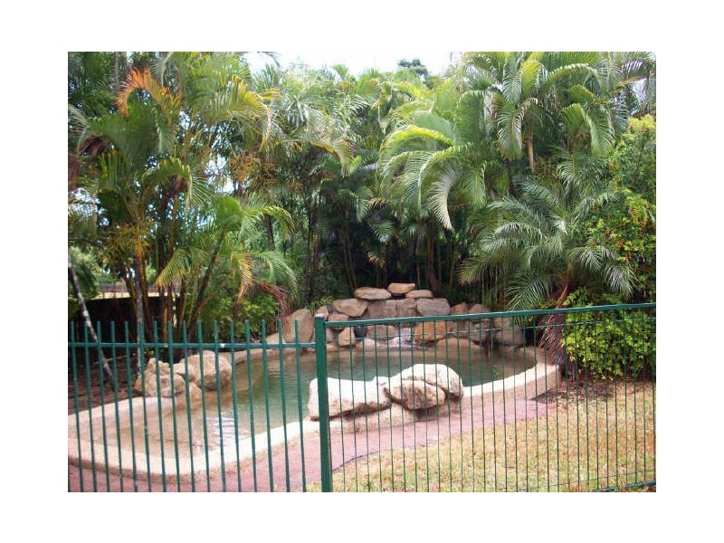 11 Grimes Close, Kanimbla QLD 4870