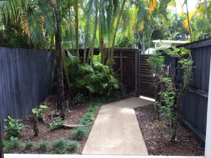 4/9 Grantala Street, Manoora QLD 4870