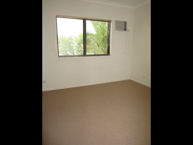 4/9 Grantala Street, Manoora QLD 4870