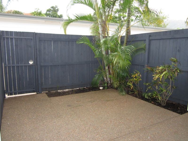 4/9 Grantala Street, Manoora QLD 4870