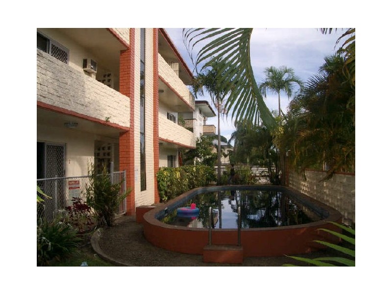 1/284 Lake Street, Cairns North QLD 4870