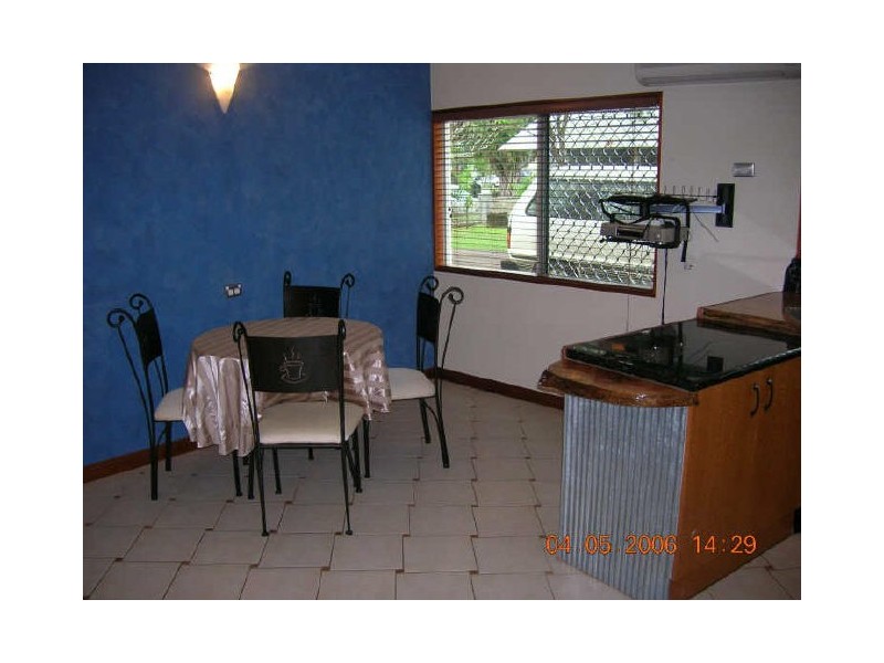 1/284 Lake Street, Cairns North QLD 4870