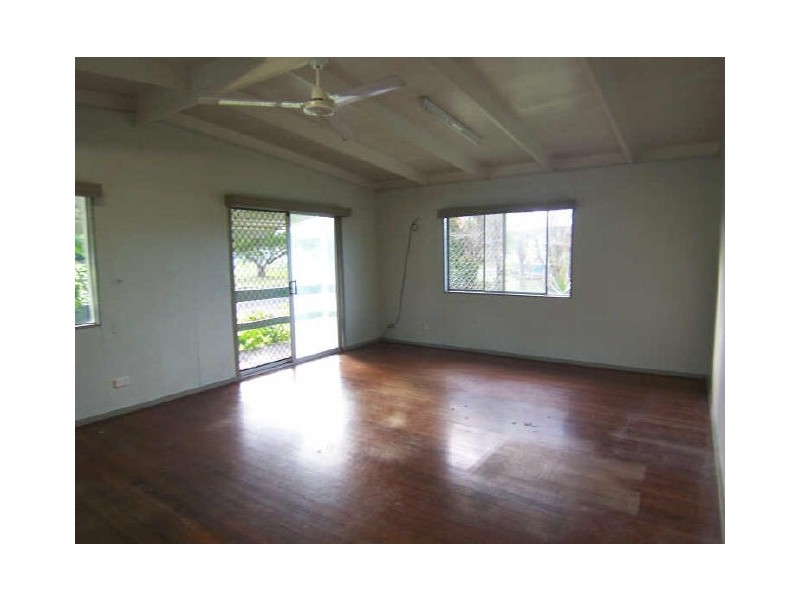 120 McCormack Street, Manunda QLD 4870