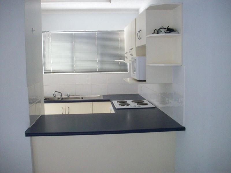 12/215 Mcleod Street, Cairns North QLD 4870