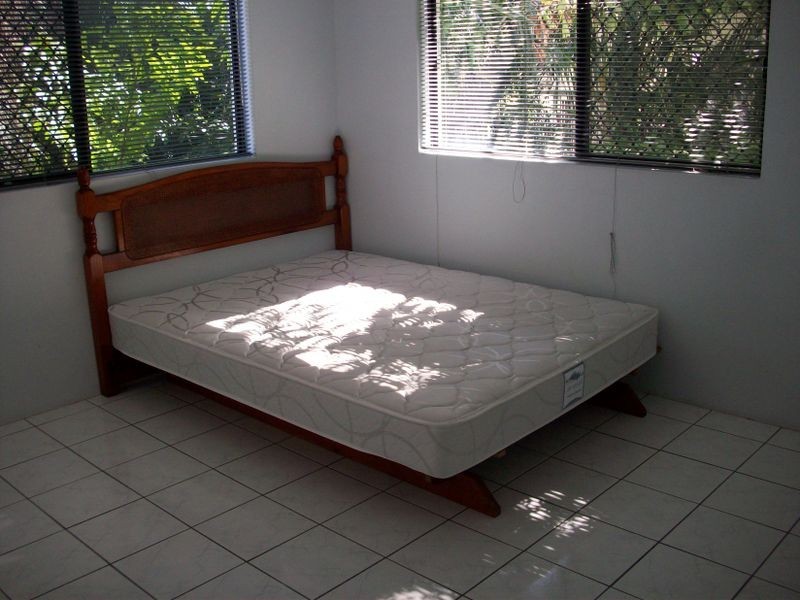 12/215 Mcleod Street, Cairns North QLD 4870