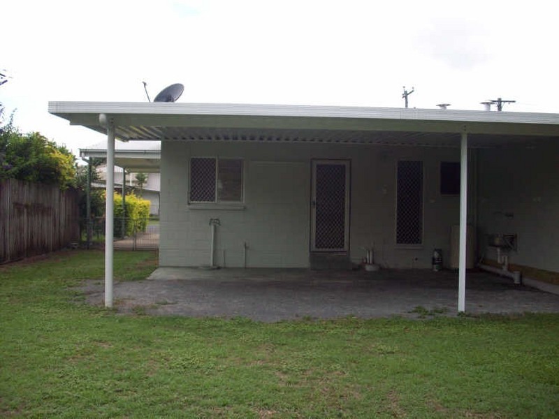 Manunda QLD 4870