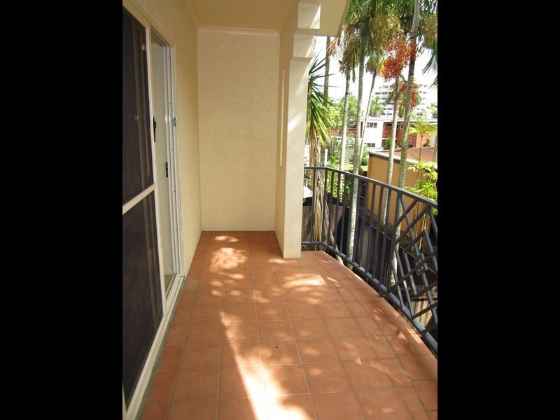 16/10 Digger Street, Cairns North QLD 4870