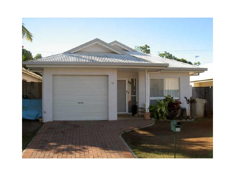 22 Silky Oak Court, Mooroobool QLD 4870