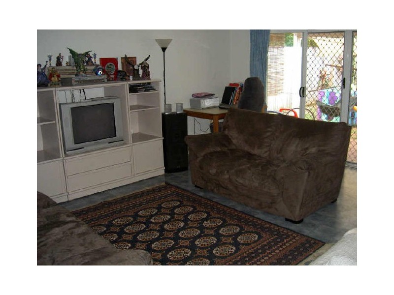 22 Silky Oak Court, Mooroobool QLD 4870