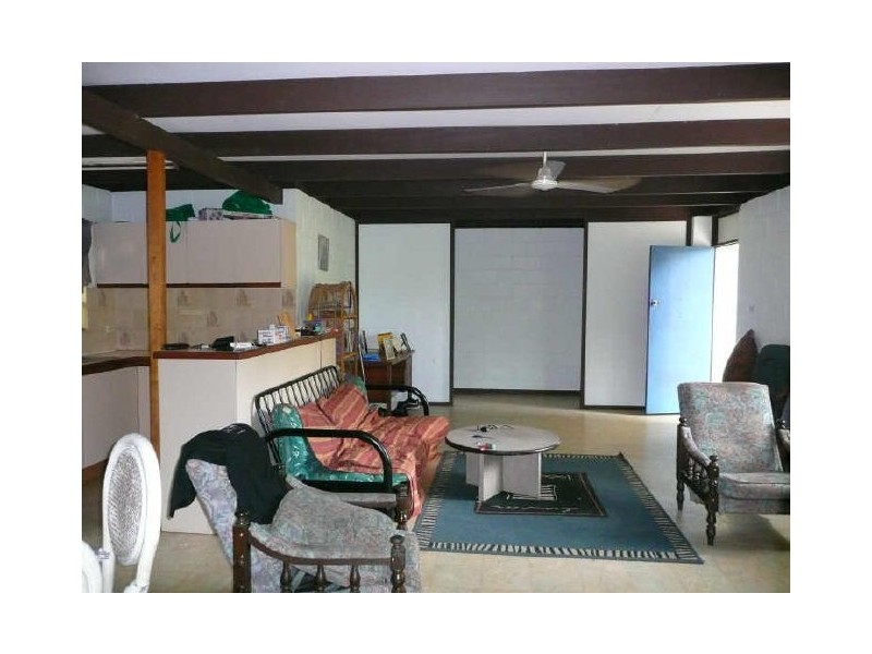 27 Koch Street, Mooroobool QLD 4870