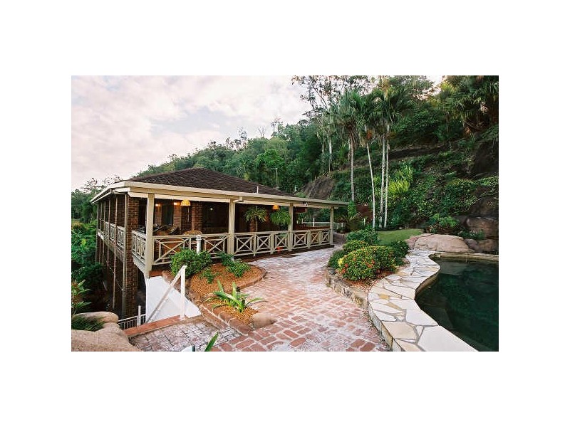 71 Flecker Street, Whitfield QLD 4870