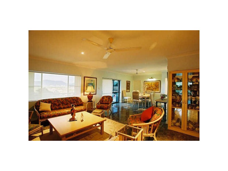 71 Flecker Street, Whitfield QLD 4870