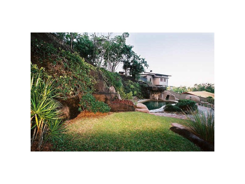 71 Flecker Street, Whitfield QLD 4870