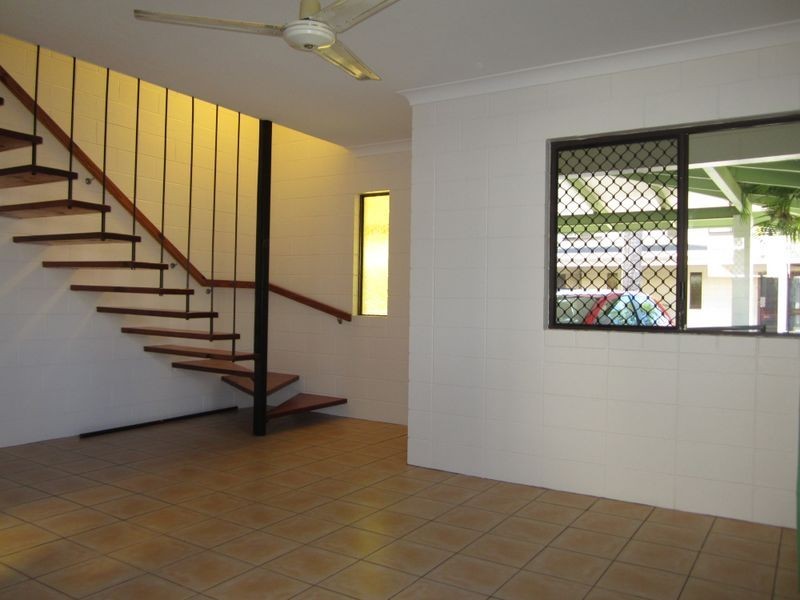 Manoora QLD 4870