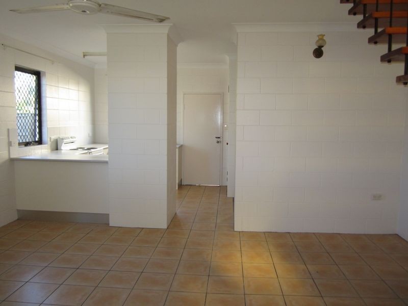 Manoora QLD 4870