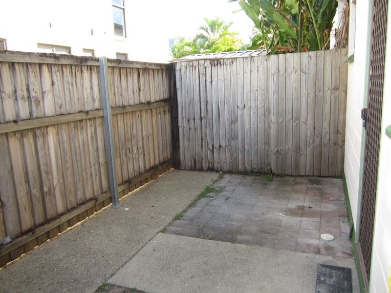 Manoora QLD 4870