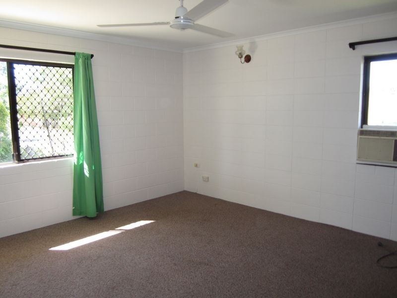 Manoora QLD 4870