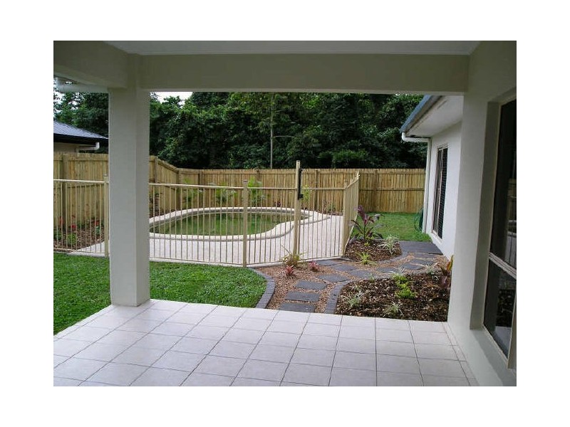 37 Shamrock Street, Brinsmead QLD 4870