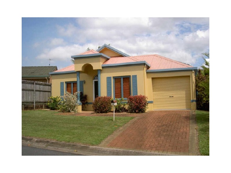 18 Sherwood Close, Brinsmead QLD 4870