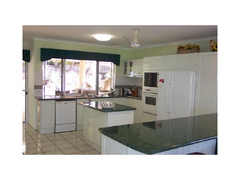 3 Torazzi Place, Mooroobool QLD 4870