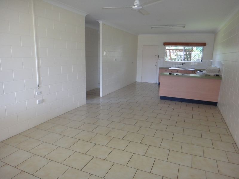 1/19 Sorrento Street, Woree QLD 4868