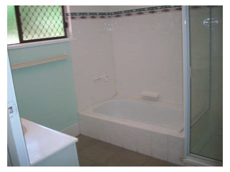 27 Behan Street, Stratford QLD 4870