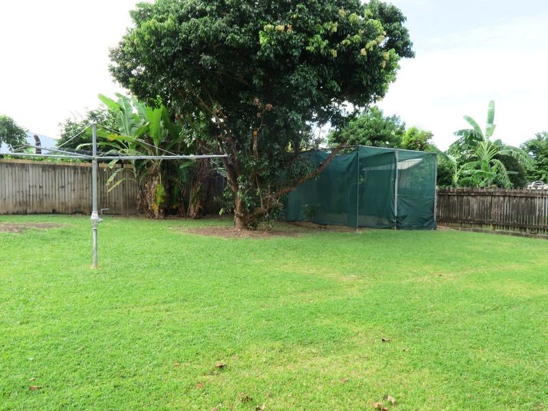 8 Bottlebrush Street, Mooroobool QLD 4870