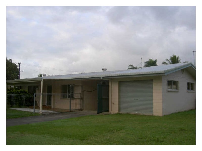 2 Armbrust Street, Manoora QLD 4870